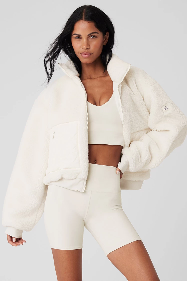 Aloyoga Sherpa Edge Bomber - שנהב