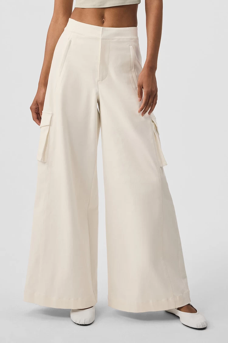 Aloyoga Show Off Cargo Wide Leg Trouser (Regular) - Ivory