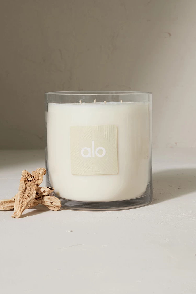 Aloyoga Alo Signature Candle - 60 oz